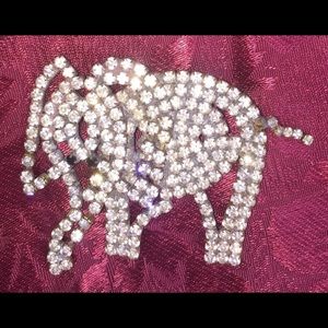 Vintage Rhinestone Brooch w:movable tail & trunk